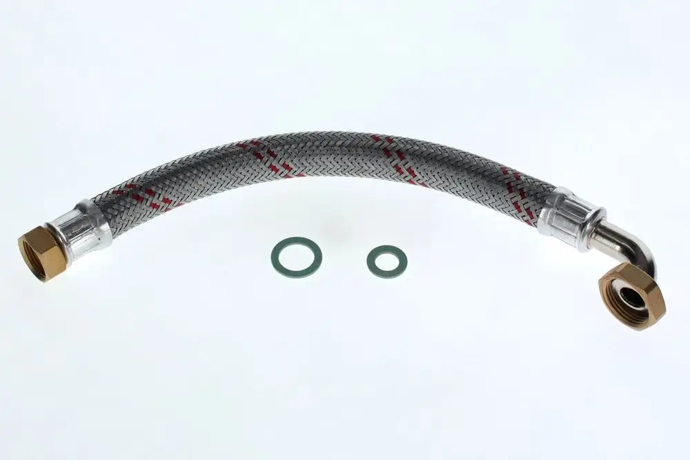Flexschlauch mit gewobener Ummantelung und zwei Anschlüssen, einer gerade und einer abgewinkelt, daneben zwei Dichtungsringe. Von der Marke Bosch.